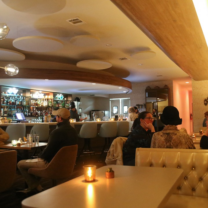 Bar Lounge L10